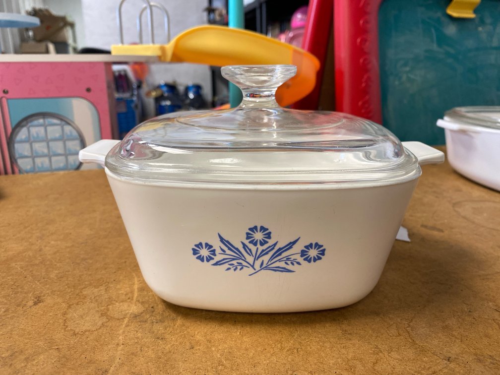CorningWare Blue Cornflower Casserole Dish w/Lid