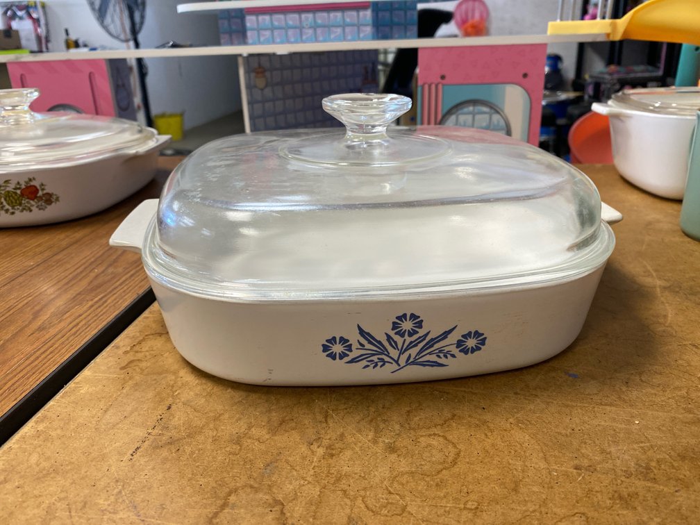 CorningWare Blue Cornflower Casserole Dish w/Lid