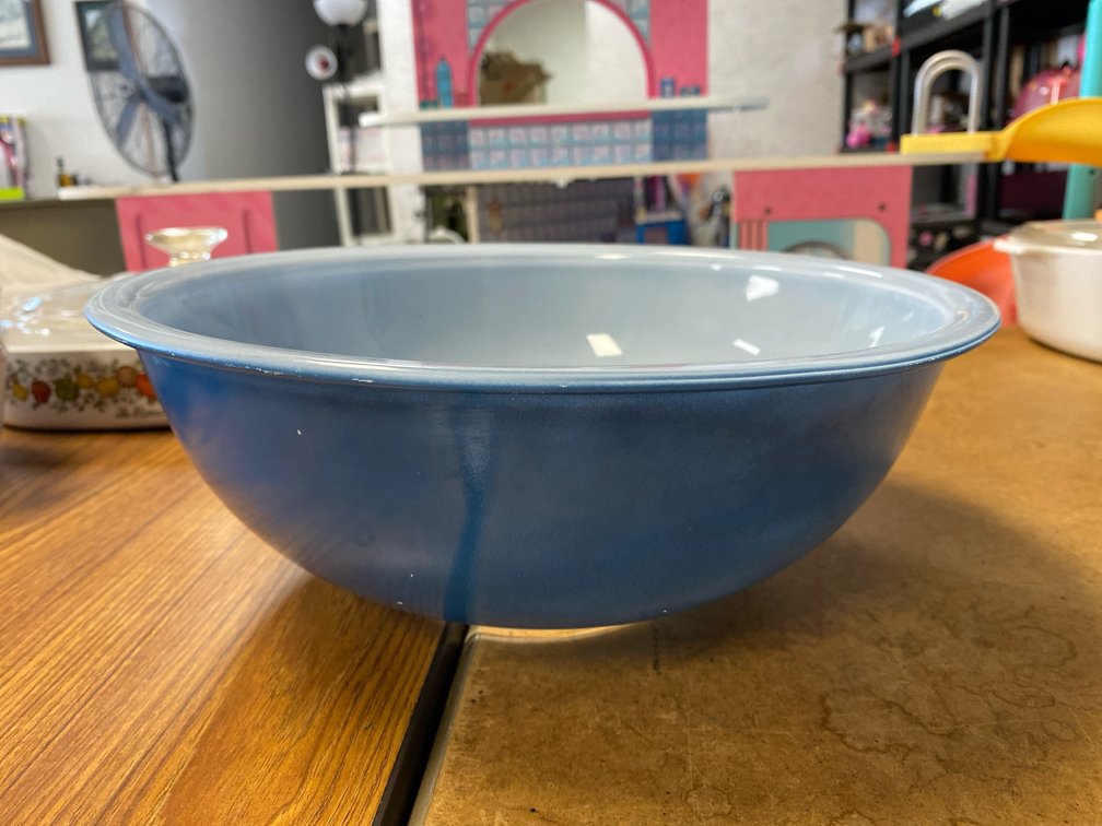 Pyrex Moody Blue Clear Glass Bottom Mixing Bowl