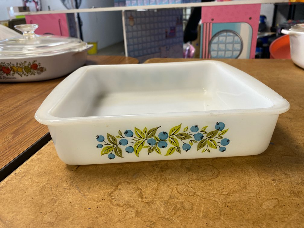 Glasbake Blueberry Pattern Baking Dish