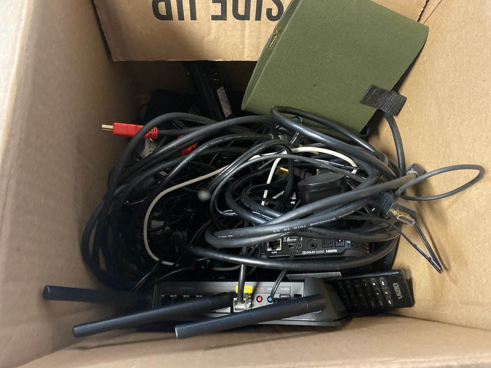 Electronic Devices, Cables & Accessories