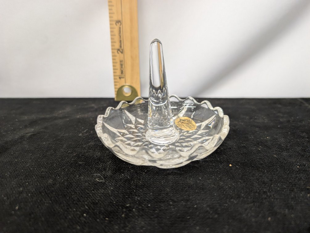 Crystal Ring Holder