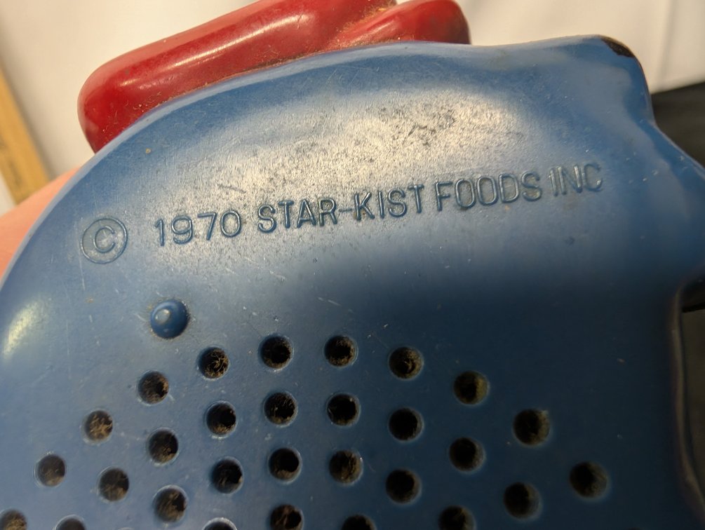 Very Clean 1970 Star Kist Charlie Transistor Radio
