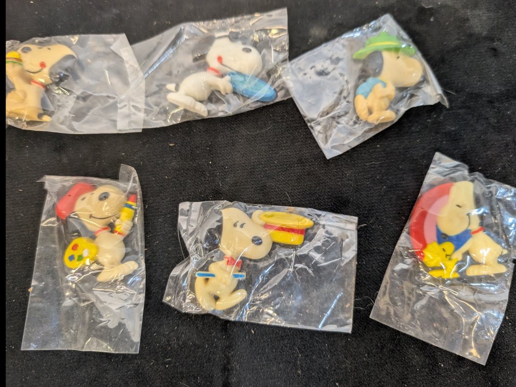 1966 Snoopy Refrigerator Magnets (Still In Bags)