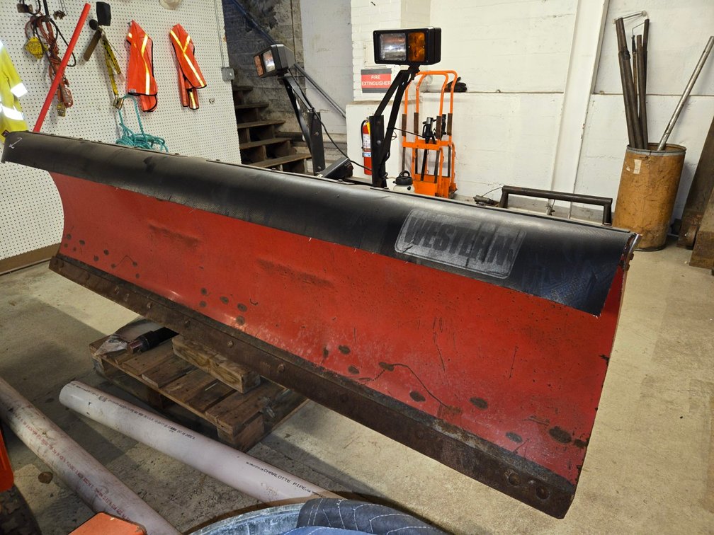 Western Snow Plow, 10'