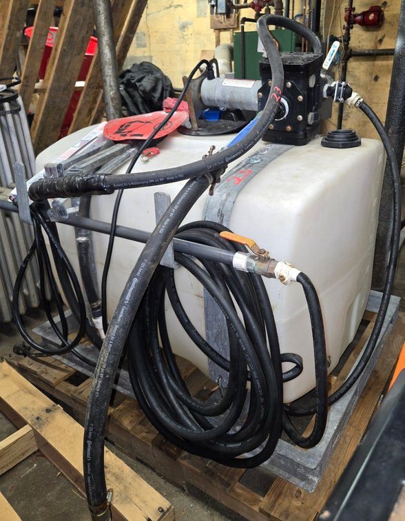 Sotera Systems 100-Gallon Sprayer Tank