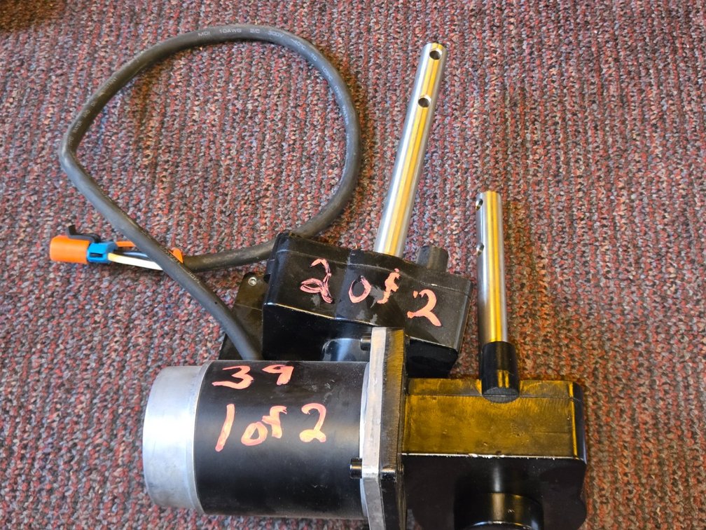 Salt Dogg Gear Box and Motor and (1) Gear Box - NEW
