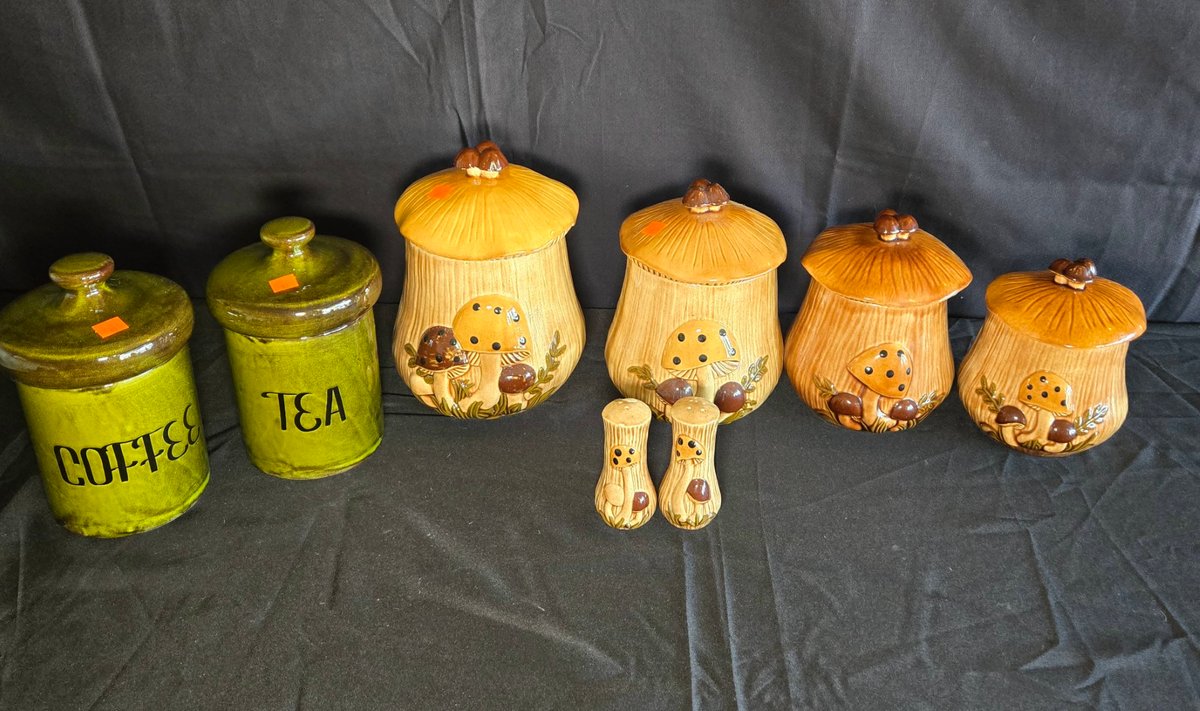 MCM Kitchen Mushroom Canister Set-Gar