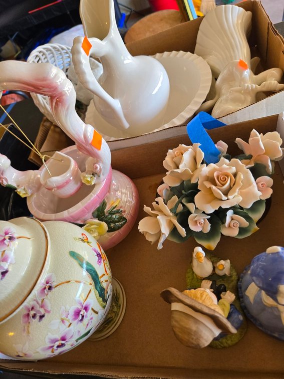 (2) Trays Porcelain & Pottery-Gar