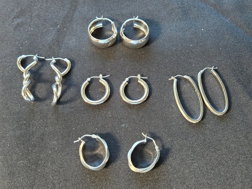 Lot 14 kt WG Earrings-Gar