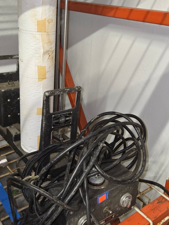 Circuit Breaker-Light Rm