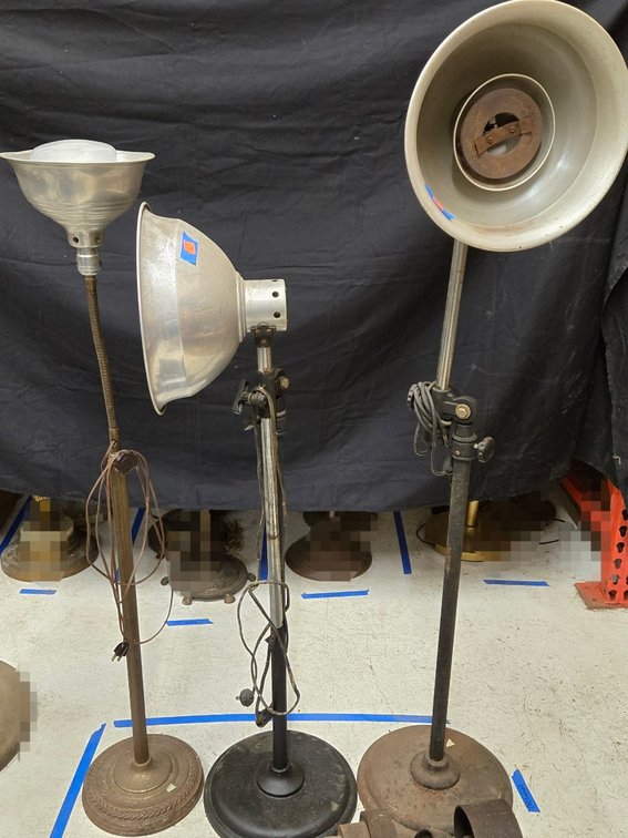 (2) Heat Lamps, (1) Standing Light-Light Rm