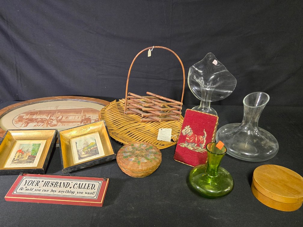 Baskets/Glass Vases/Small Framed Pictures-Well Rm