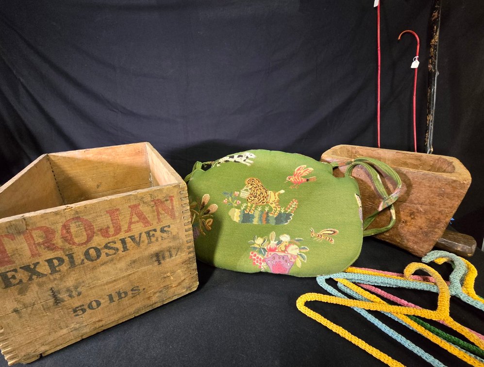 Primitive Lot-Well Rm