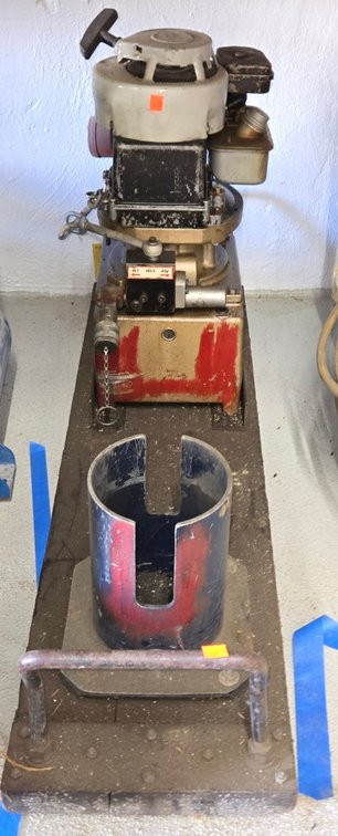 Hydraulic Pump, Gas Powered - Garage