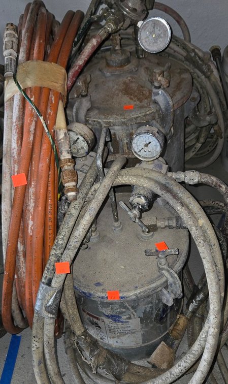 Paint Canisters & Hoses - Garage