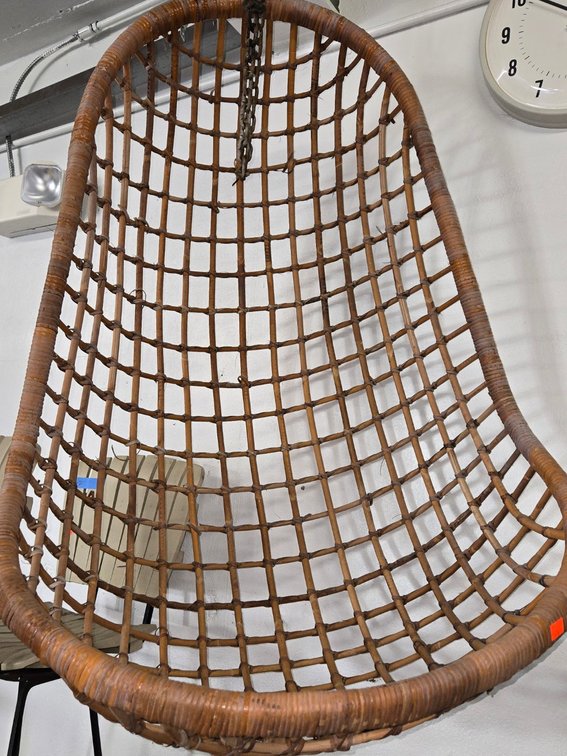 Hanging Basket Chair - Garage