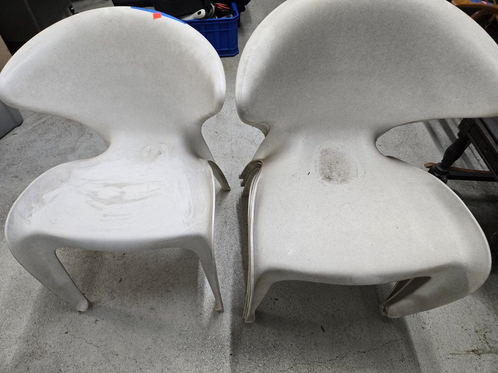 (4) Molded Plastic Chairs, White - Garage