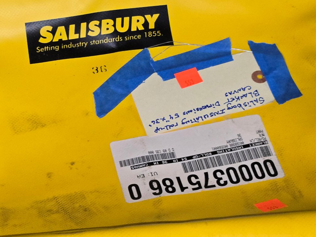 Salisburg Insulating Roll-Up Blanket-Central Rm