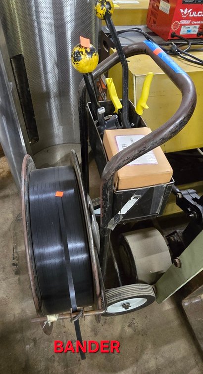 Banding Machine w/Plastic Strap & Hand Tool Cutter-Central Rm