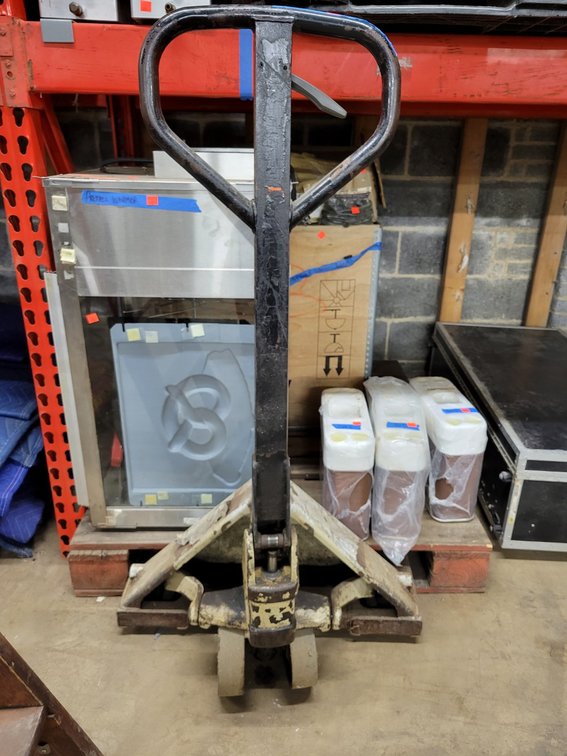 Pallet Jack-Central Room
