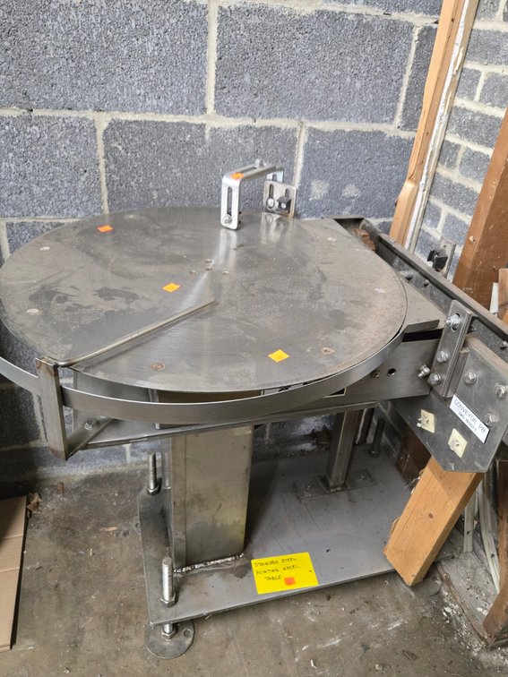 Stainless Steel Rotating Wheel Table-Central Room