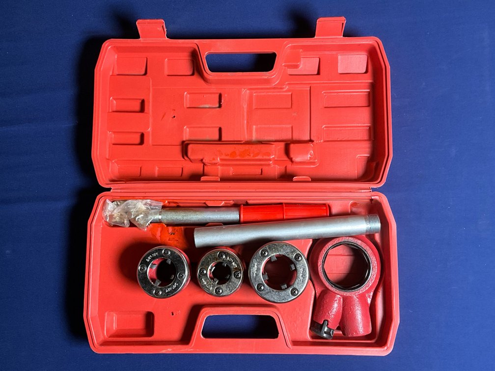 Central Forge Pipe Threading Kit