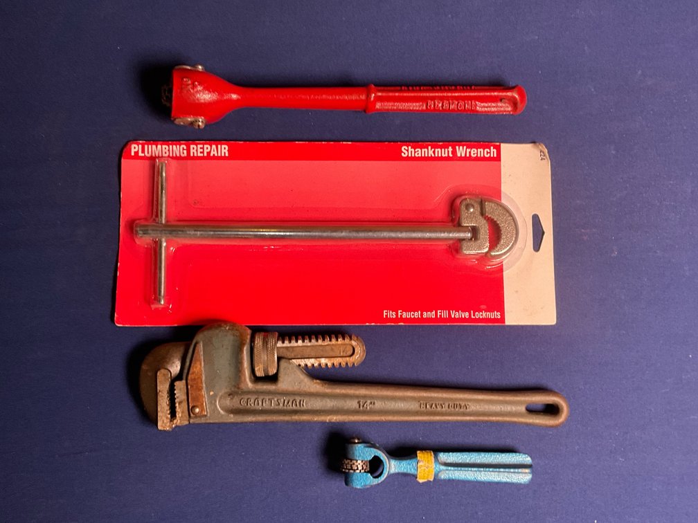 Shanknut Wrench/ Grinding Wheel Dresser/Pipe Wrench