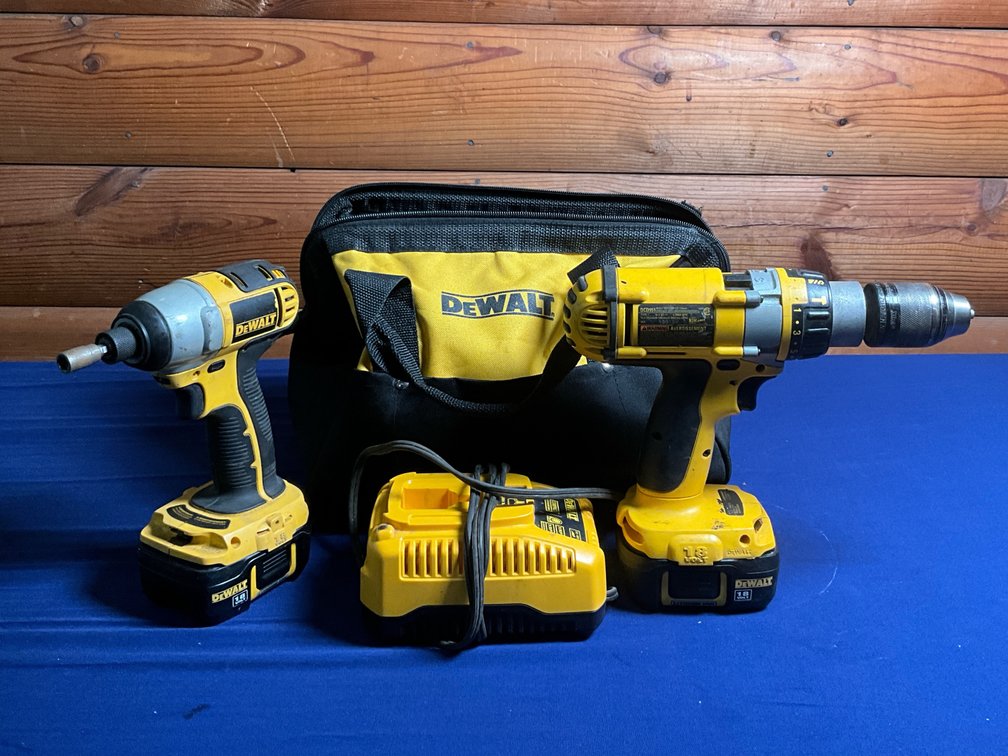 Dewalt 18V Drill & Driver Set