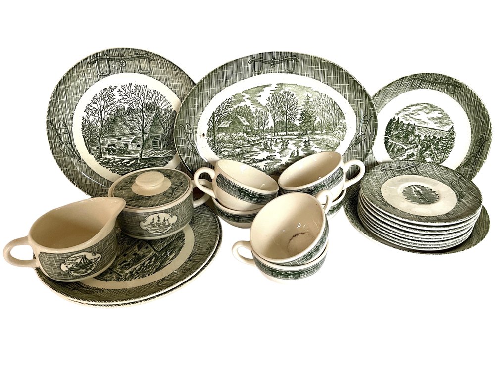 Green Scenic Dinnerware Set