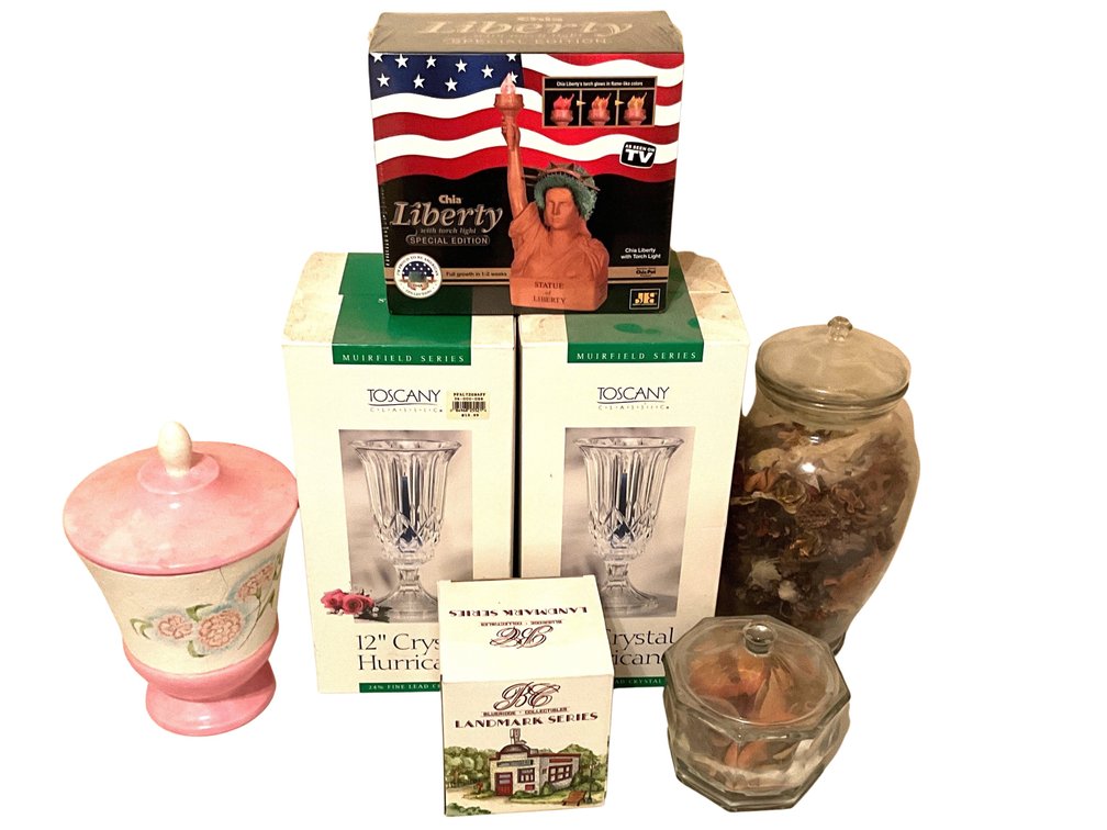 Decorative Collectibles & Glassware