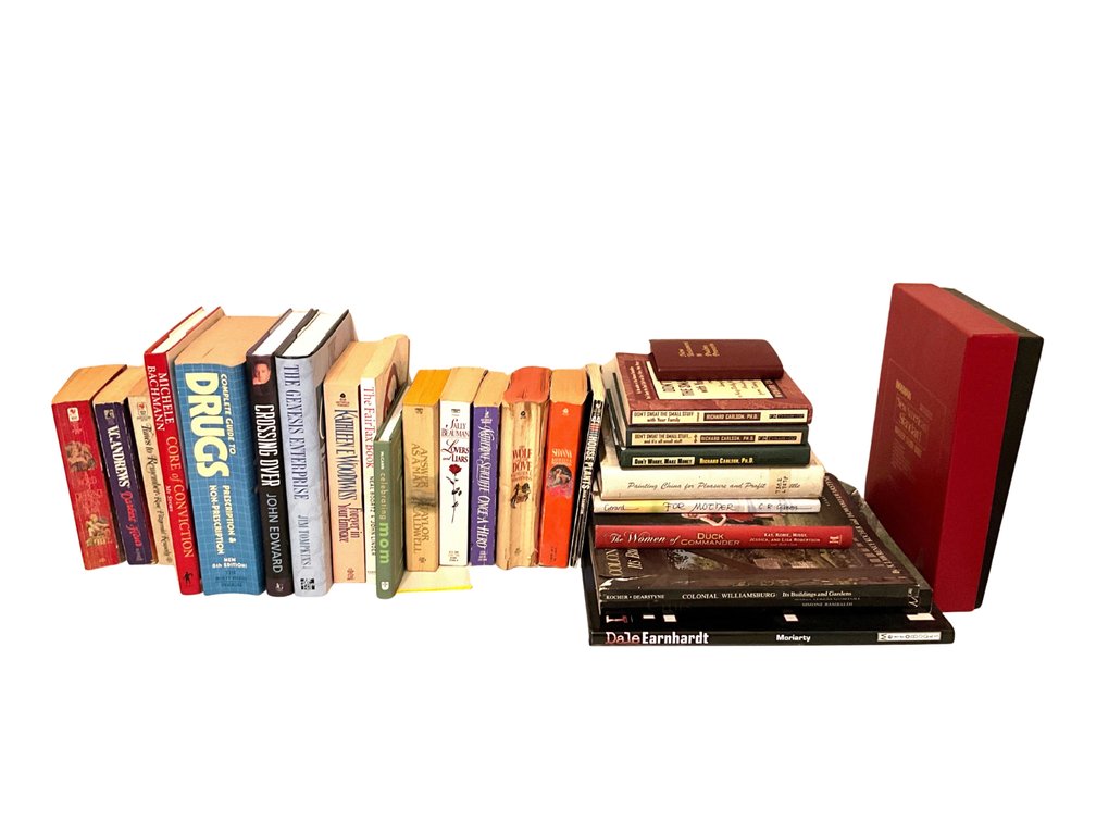 Books & Holman New American Standard Master Study Bible