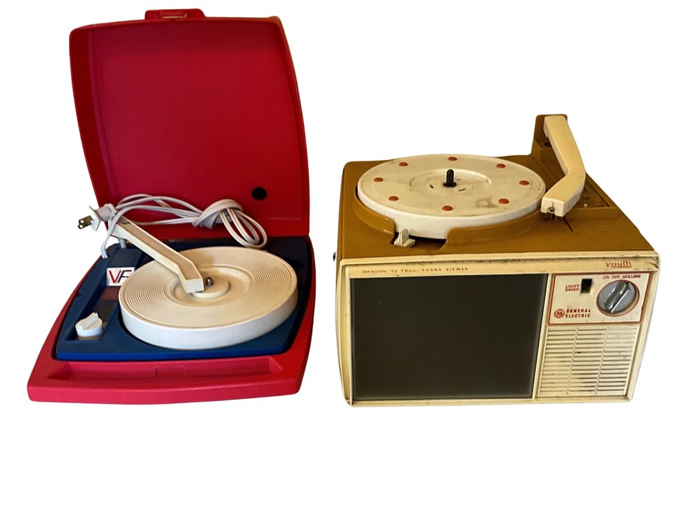 General Electric Show ’N Tell Phono Viewer & Portable Record Player
