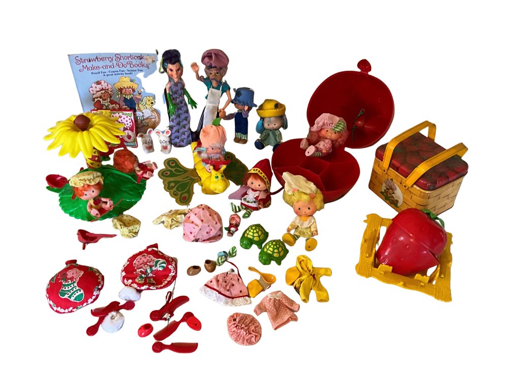 Strawberry Shortcake Dolls, Toys & Accessories Collection