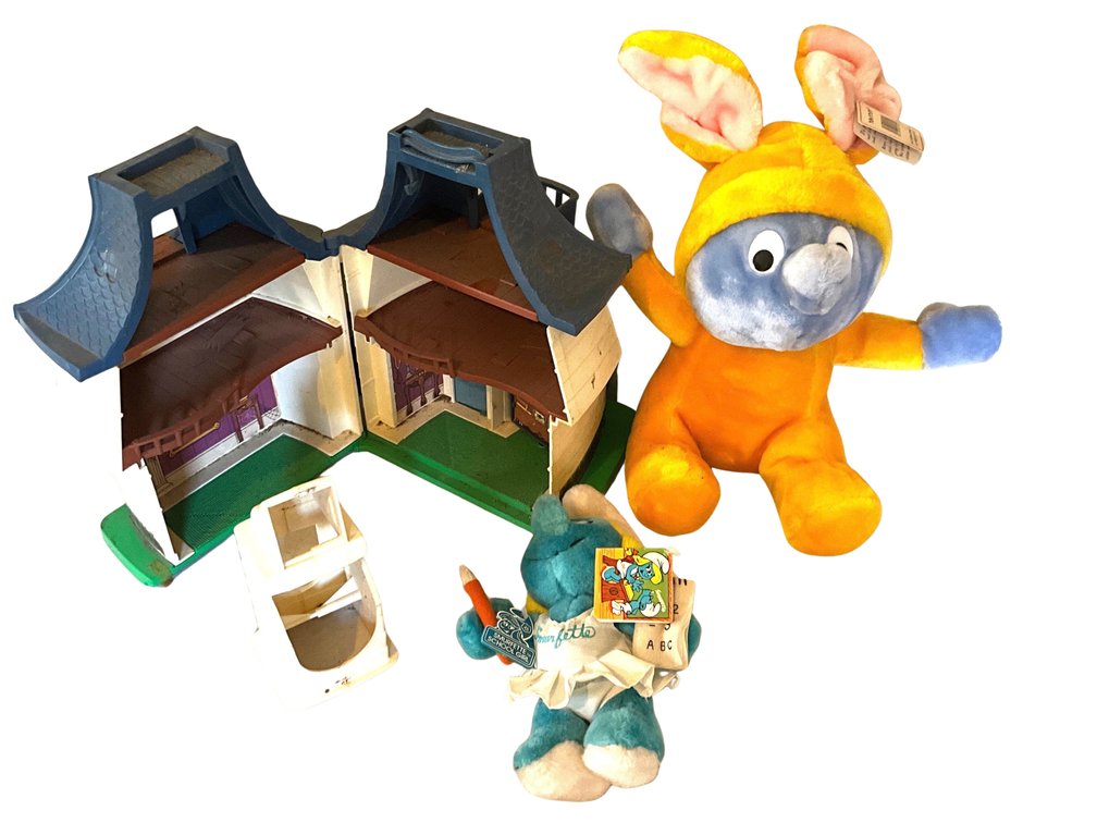 Smurfs Playhouse & Plush Toy Collection