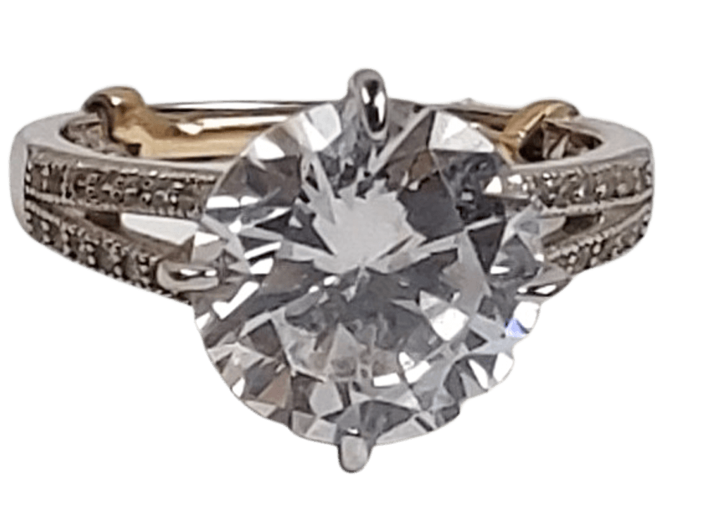 Very Nice Sterling Silver CZ Ring