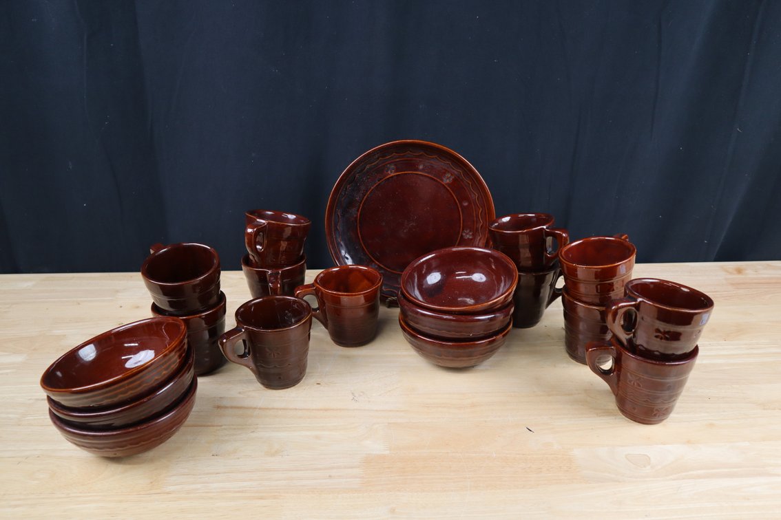 Vintage 1960's Marcrest Daisy (6) Cereal Bowls, (1) Dinner Plate, and (12) Coffee Mugs, One Broken