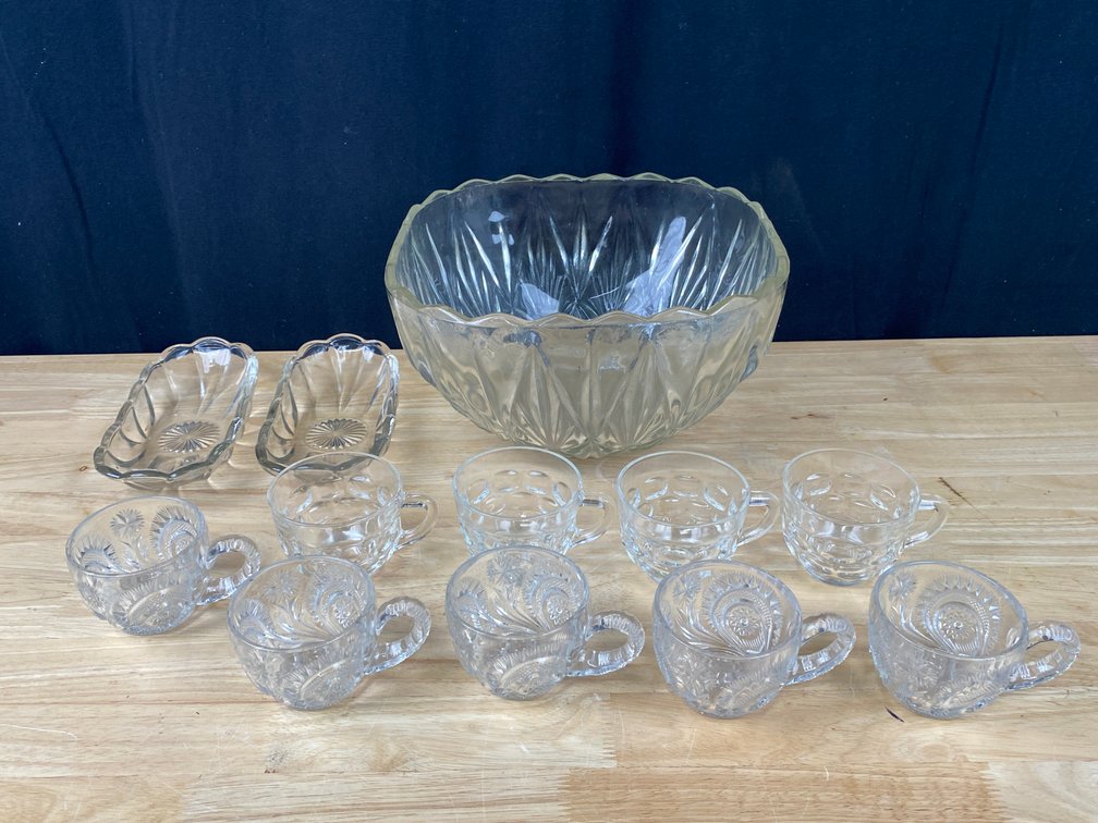 Glass Punch Bowl with (9) Punch Glasses and (2) Candy Dishes