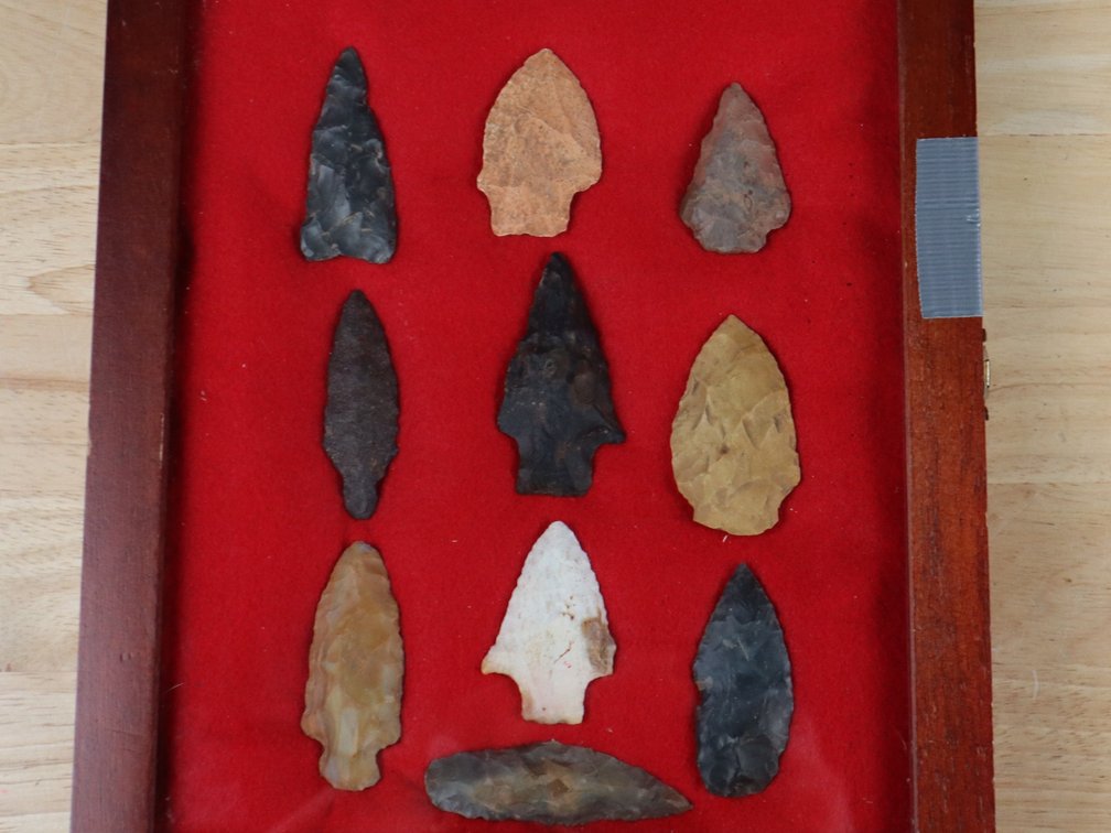 (10) Framed Arrowheads Including Kirk and Other Stemmed Points