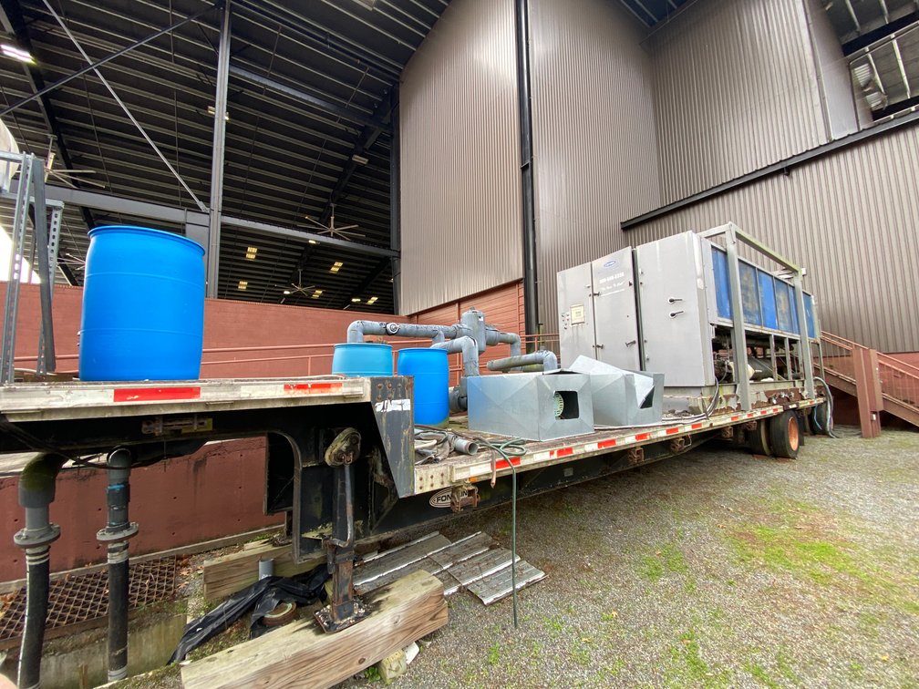 Trane RTA Outdoor Chiller with Fontaine Gooseneck Trailer