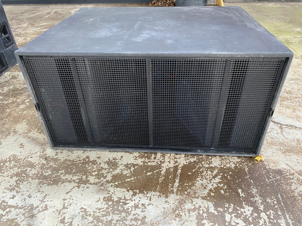 d&b Audiotechnik B2-SUB Subwoofer ( 2x18")