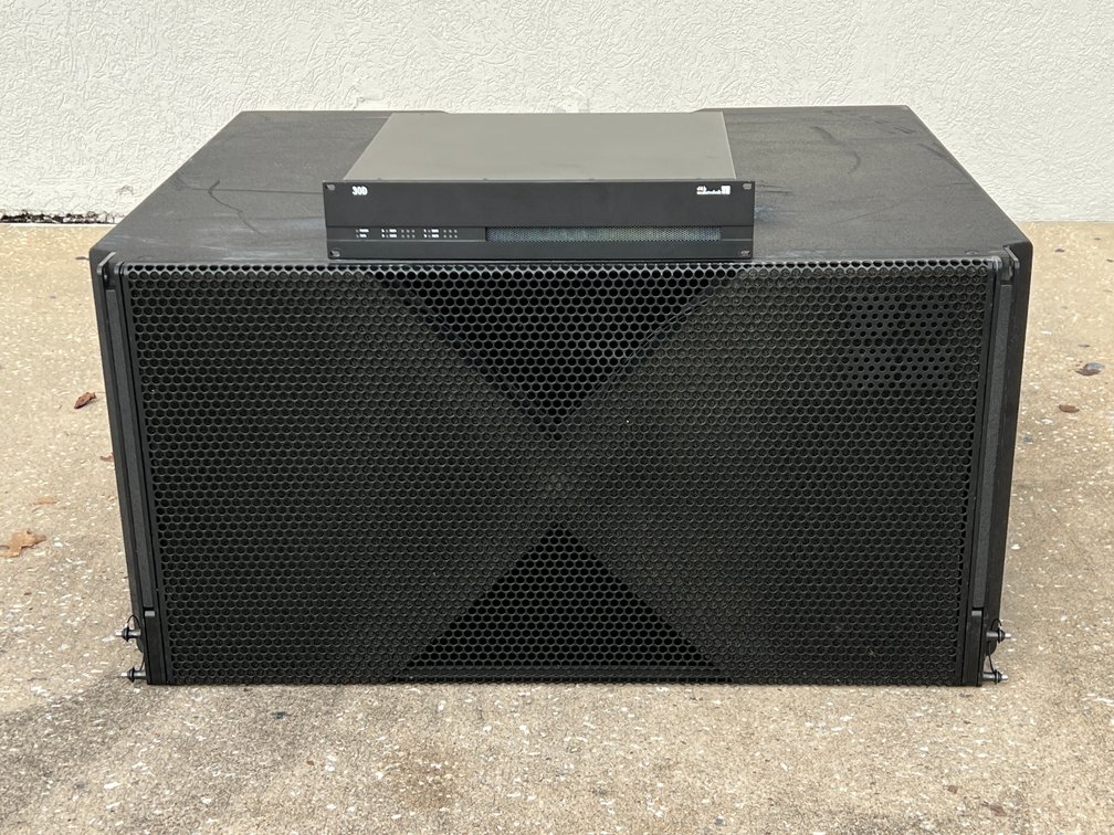 d&b Audiotechnik J-SUB Subwoofer (3x18") with d&b Audiotechnik 30D Amplifier