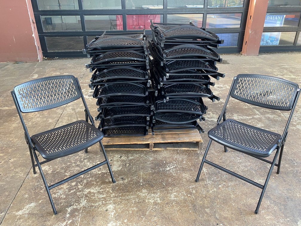 (36) Pallet of Mity Lite Folding Chairs 