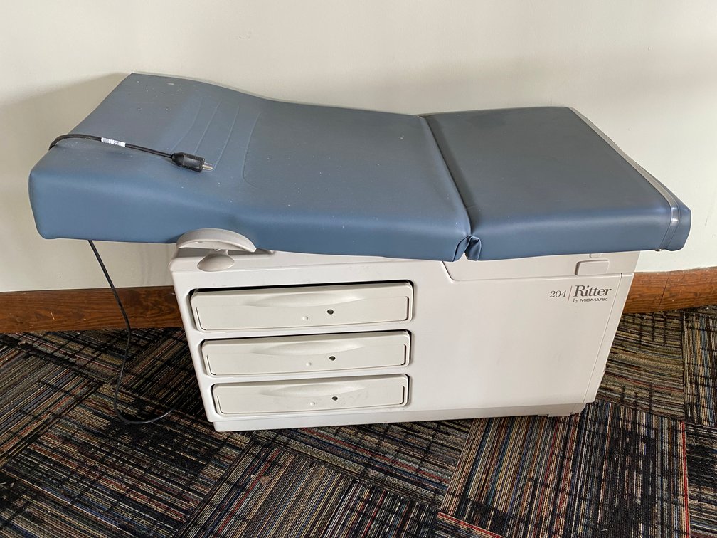 Midmark Ritter 204 Power Exam Table