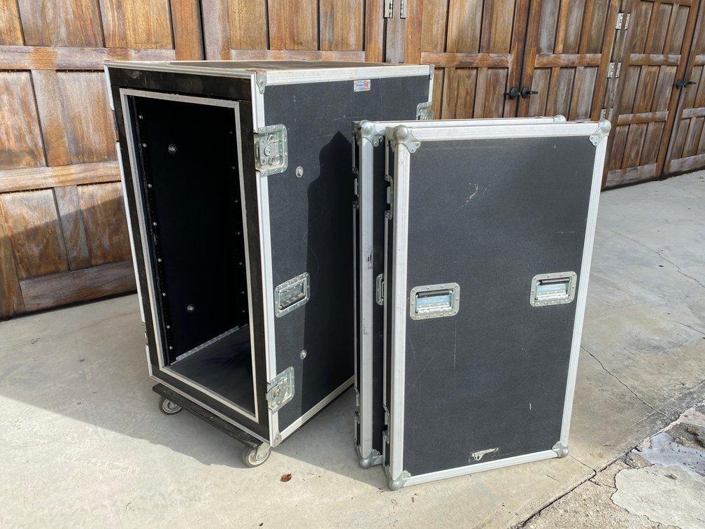 Olympic Shockmount Road Case with Casters