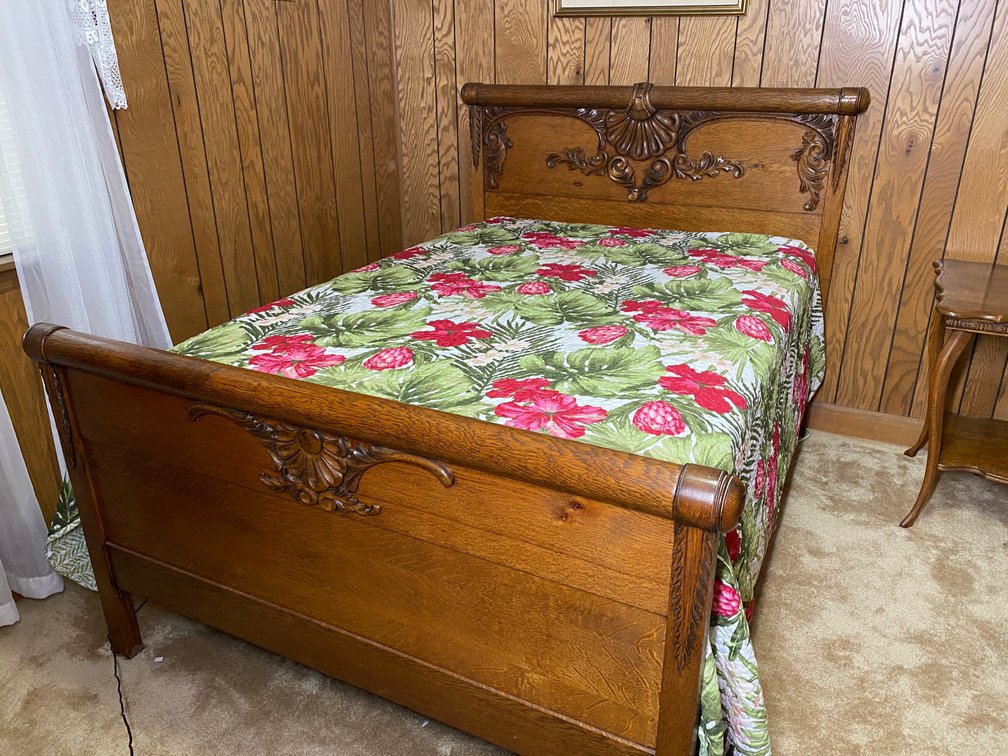 Antique Oak Full-Size Bed