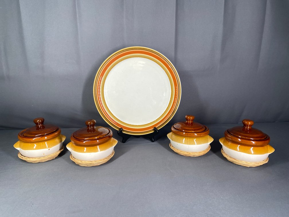 (5) Acson's Vintage 1970's 12" Round Platter and 4 French Onion Crocks with Wicker Coasters