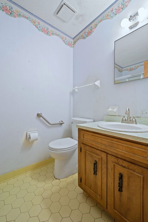 Image for Country Estate Home on 7.98± Acres | Albany, Georgia