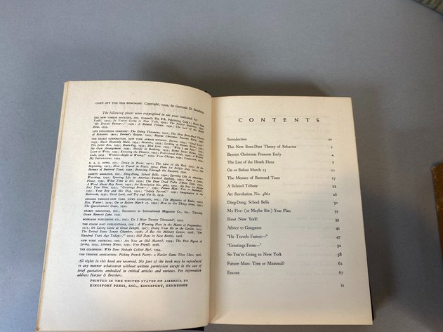 Image for Two Volumes of Compton's Pictured Encyclopedias Volumes B, D-E Copyright 1933,