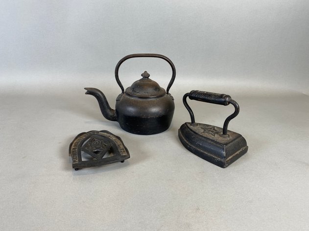 Image for Antique Cast Iron Tea Pot and 7 lb Cast Iron with Iron Rest